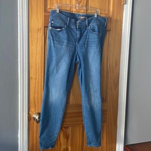 Torrid Supersoft Denim Jeans With 3 Button Closure